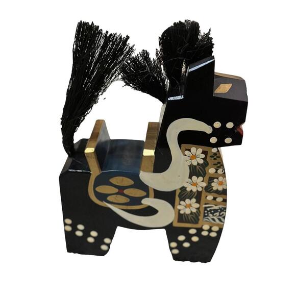 Vintage Handmade Set of 2 Japanese Yawata-Uma Wooden Horses Hachinohe Sculpture - Picture 3 of 10